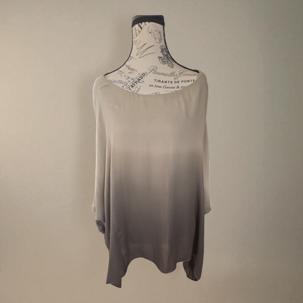 Democracy‎ Cream and Green Ombre Blouse